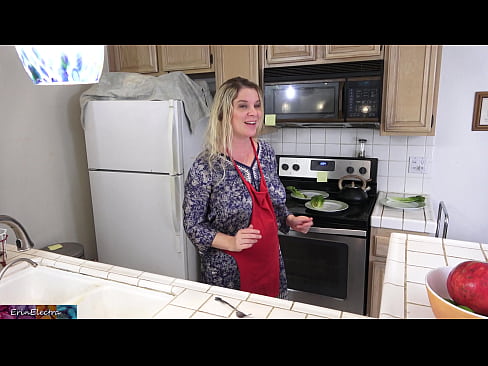 ❤️ Belle-mère qui le traie dans la cuisine avant son rendez-vous. Vidéo anal at us fr.tubesexer-com.ru  ❌️