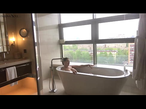 ❤️ Une énorme nana se branlant passionnément la chatte dans la salle de bains Vidéo anal at us fr.tubesexer-com.ru  ❌️